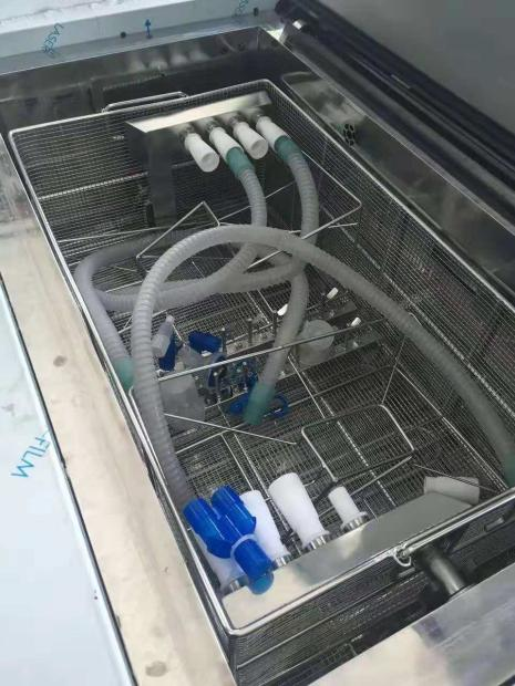 真空清洗機(jī)在呼吸機(jī)管路清洗消毒中的應(yīng)用 真空清洗機(jī)在呼吸機(jī)管路清洗消毒中的應(yīng)用